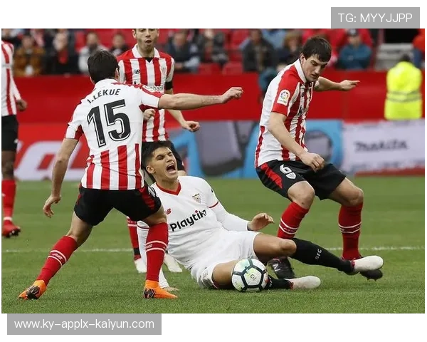 西甲冬季比赛使用的官方比赛用球:赛事与球员的必备装备 西甲冬季比赛使用的官方比赛用球:赛事与球员的必备装备